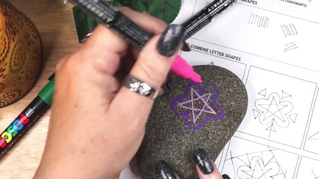 Garden Sigil Magic - Magical Properties of Flowers & Herbs - How to make a sigil - Magical Crafting смотреть онлайн