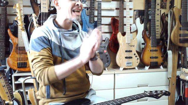 Japan Vintage Basses: Fernandes PJR45 1986 BASS DEMO смотреть онлайн