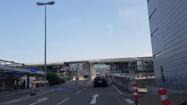 International Stuttgart Airport
