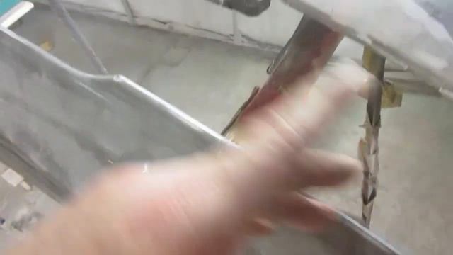 Самая неблагодарная работа.Занимает много драгоценного времени. смотреть онлайн