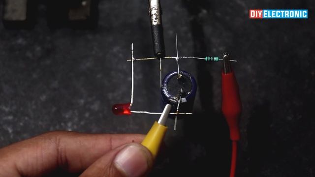 How to make simple led flasher using transistor, BC547 смотреть онлайн