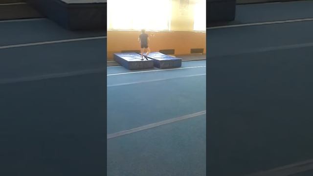 Тренировка по акробатике часть первая 01.05.05.14 смотреть онлайн