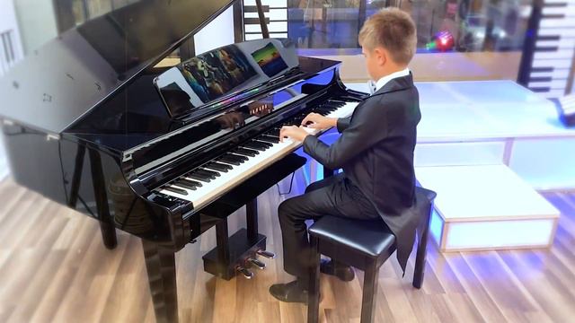 Johann Sebastian Bach. Suite No.2 in B minor, BWV 1067.Our Talented Student Alex Lambert 8 years ol смотреть онлайн