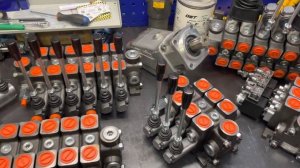 Общий обзор гидрораспределителей серии РС100 Болгария Badestnost. Джойстики, тяги и электро