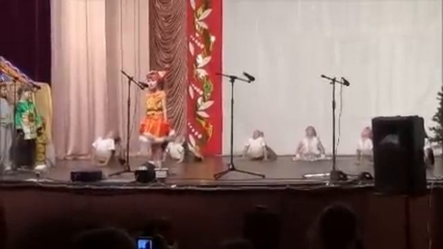 П.Степой. Выступление садика на смотре. Куцик Алеся. смотреть онлайн