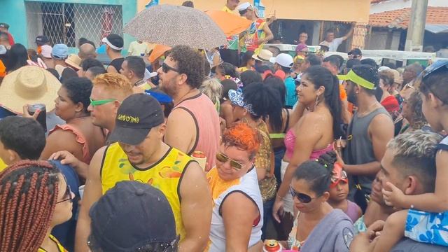 ?? 22.02.2023 Carnival in Brazil. Redinha - Natal, Rio Grande do Norte. Bloco Baiacu na Vara смотреть онлайн