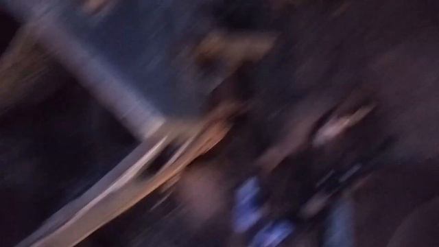 Нашли згоревшую 4- тырку возле моего дома смотреть онлайн