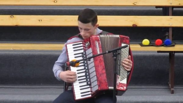 Участие на аккардионе