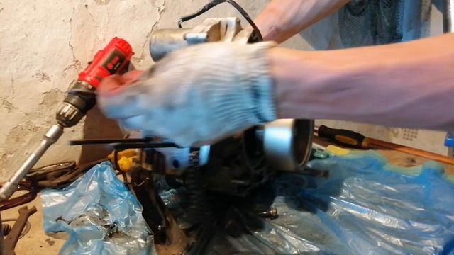 КЛИН ДВИГАТЕЛЯ на мопеде АЛЬФА!ПОЛНАЯ РАЗБОРКА ДВС,часть 1!Выяснение проблем! смотреть онлайн