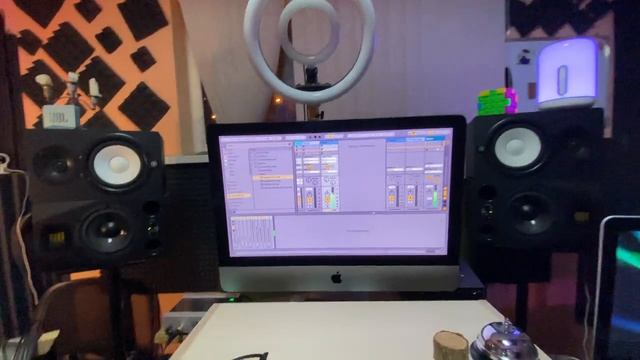 Обзор моей музыкальной студии.Март 2023 смотреть онлайн