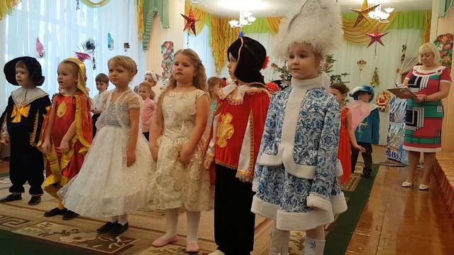 Детки читают стишки. Новый год 2016. Садик 145 "Теремок" группа "Светлячки" смотреть онлайн