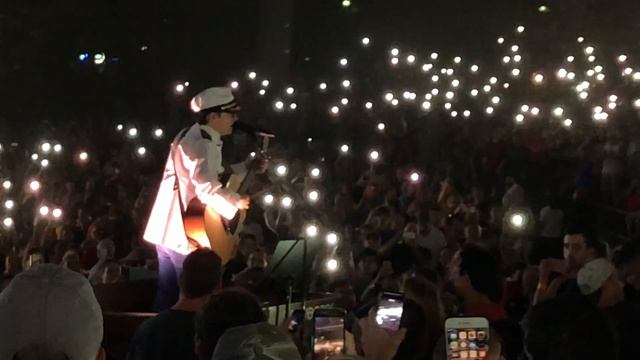 Weezer - Island In The Sun (Acoustic Live) - Mansfield, MA - July 17th, 2018 смотреть онлайн