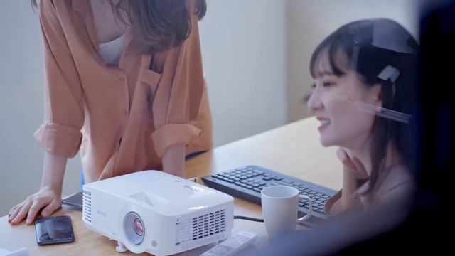 Смарт-проектор для офиса BenQ EH600 смотреть онлайн