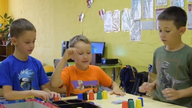 Настольная игра в команде. ЛюБимый Жук смотреть онлайн