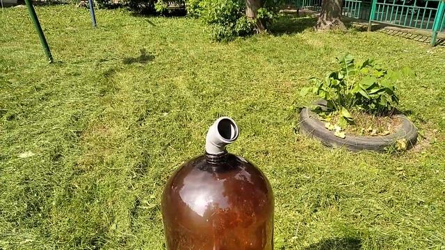Бункерная кормушка из пивных ПЭТ кег женскими руками!)) Это совсем не сложно!) смотреть онлайн
