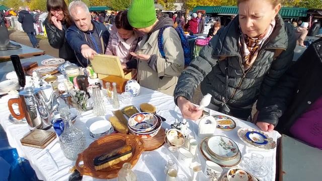 Пироги с миндалем и шоколадом