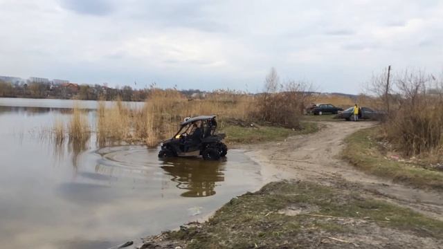 Багги BRP Can-Am Commander 1000 смотреть онлайн