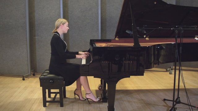Chopin Mazurka Op. 17 No. 2 - Haley Myles смотреть онлайн