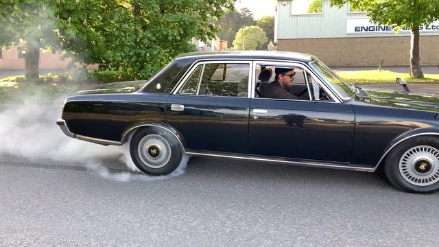 Toyota Century Burnout