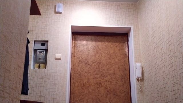 Как правильно клеить самоклеящуюся пленку на дверь! смотреть онлайн