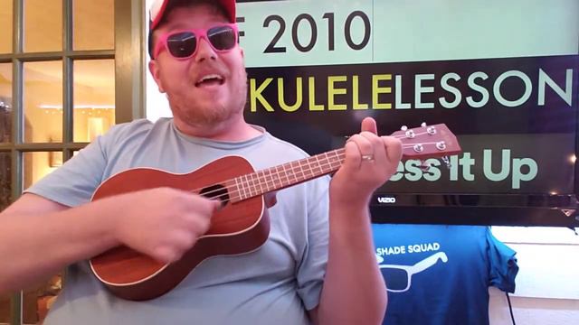 How To Play Mess It Up ukulele Gracie Abrams // easy ukulele tutorial beginner lesson easy chords смотреть онлайн