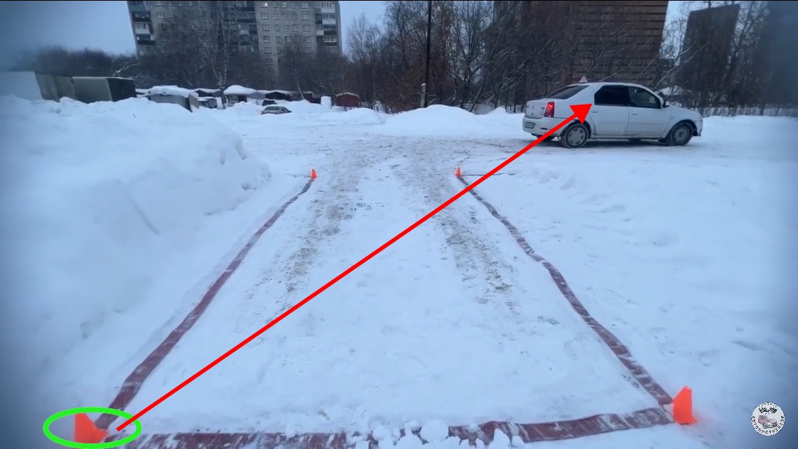 Парковка задним ходом под углом 90°, площадка (гараж) 2022. Возможный вариант смотреть онлайн