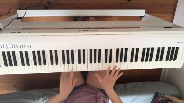 2 FISTS PIANO PLAYING??? смотреть онлайн