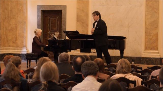 Miłosz Adam Lipowiecki - P.I. Tchaikovsky - Средь шумного бала, Op.38, N.3 смотреть онлайн