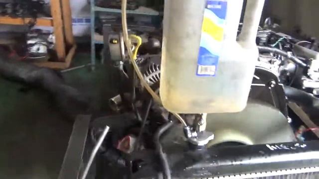 Проверка давления масла в двигателе d4cb 7279093 Grand Starex 174л.с.-2012 Euro4 смотреть онлайн