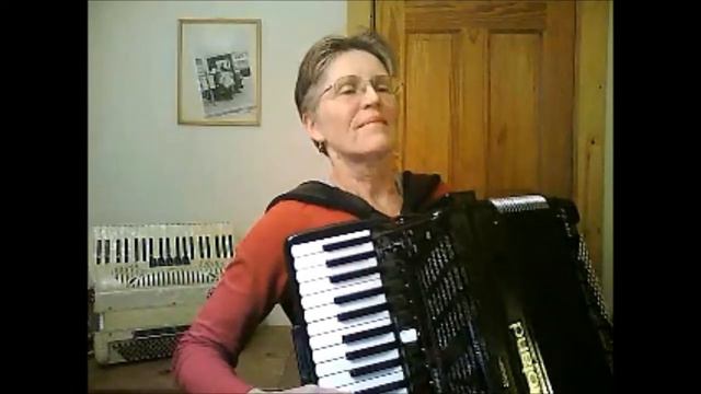 Golden Star Polka - Yankovic, Pecon, & Trolli - Lorna Pollock, accordion смотреть онлайн