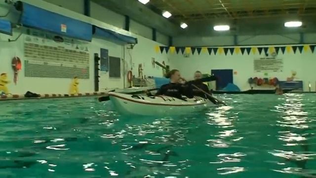 Tandem Kayak Roll смотреть онлайн
