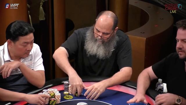 It's Unbearable For Him To Watch This Hand смотреть онлайн