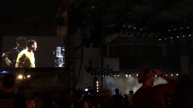 Shannon Leto singing Remedy Live in Chicago смотреть онлайн