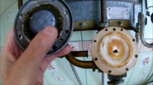 Газовая колонка не зажигается.Ремонт газовой колонки "Астра".Замена мембраны своими руками.Причина.