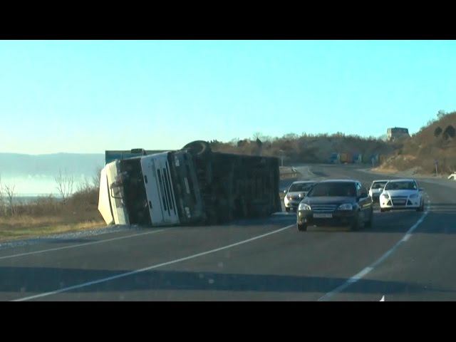 Норд-Ост перевернул машины в Новороссийске 22 ноября 2014 смотреть онлайн