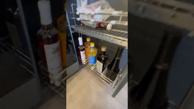 Обзор угловой кухни из пластика FENIX смотреть онлайн