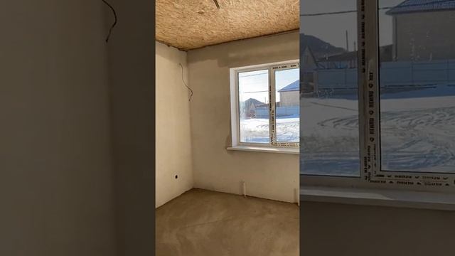 Построенный нами дом 85 м2 с двумя комнатами, гардеробной, котельной и большой кухней гостиной. смотреть онлайн