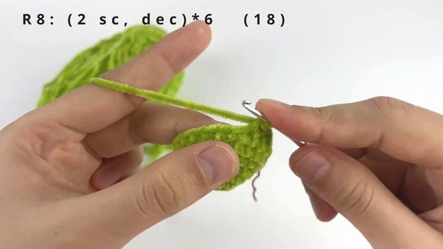 How to crochet cute frog keychain - Easy crochet for beginners - frog amigurumi crafts смотреть онлайн