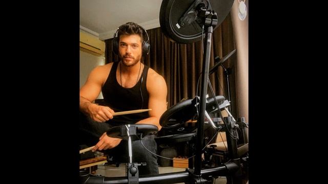 Can Yaman noticias parte 2 смотреть онлайн