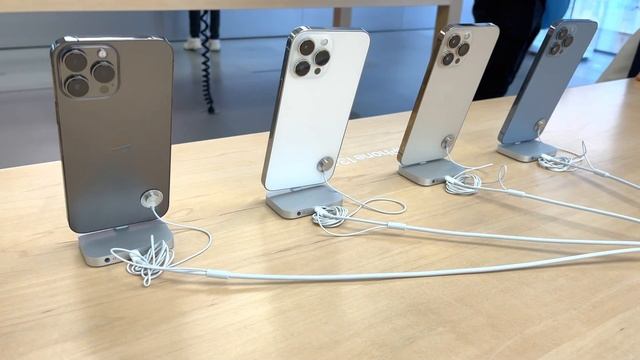 iPhone 13 (mini, Pro, Pro Max) ? & iPad mini 6 (2021) Quick Look @ Apple Store смотреть онлайн