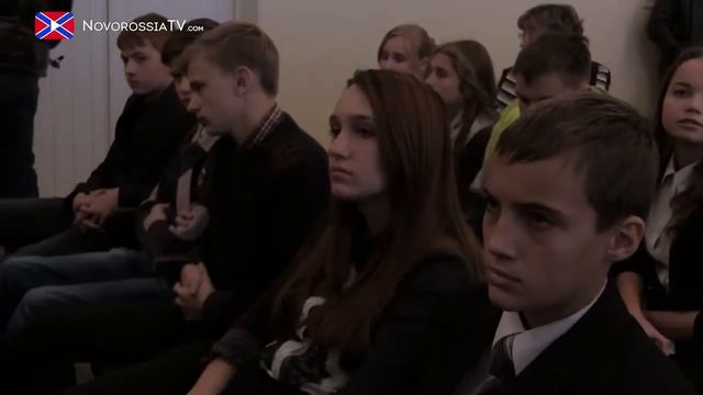 Визит Председателя Совета Министров ДНР А Захарченко в Харцызск смотреть онлайн