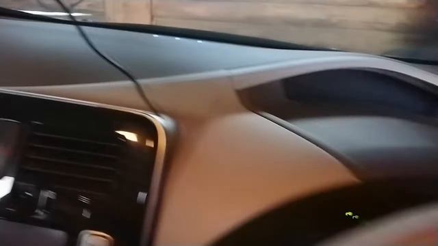 Nissan LEAF ze0 не выключается (Nissan LEAF ze0 does not turn off ) смотреть онлайн
