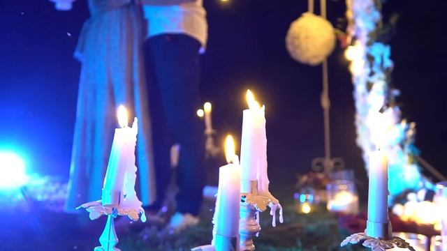 50 оттенков серого и черного. Сделал сюрприз и подарил обручальное кольцо. Реакция будет ожидаема? смотреть онлайн