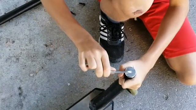 Как убрать люфт на самокате:DIY смотреть онлайн
