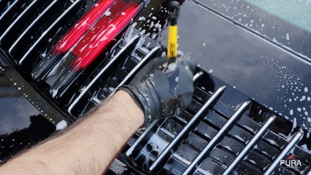 Porsche 911 992 Carrera 4S Maintenance Wash