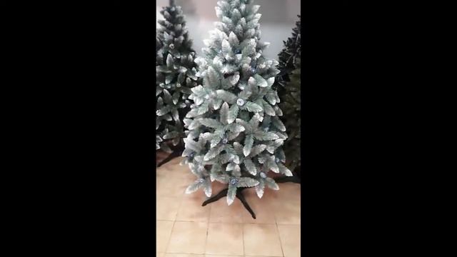 Искусственная голубая альпийская елка с шишками смотреть онлайн