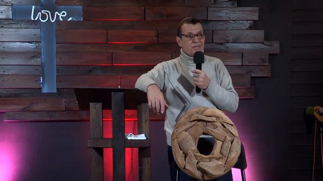 Гости из Донбасса на служении (04.02.24) смотреть онлайн