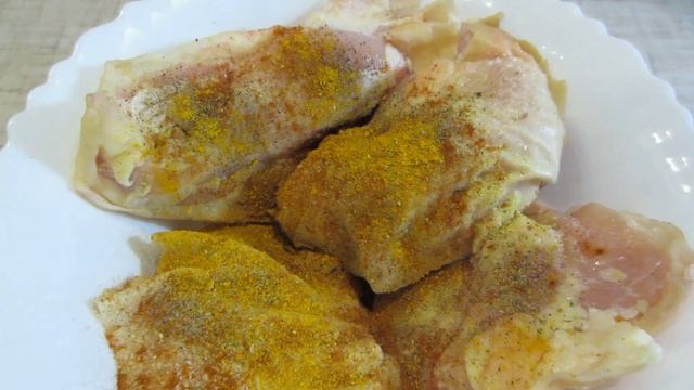 Наше любимое БЛЮДО ИЗ КУРИЦЫ! Куриные бёдрышки с овощами в духовке! смотреть онлайн