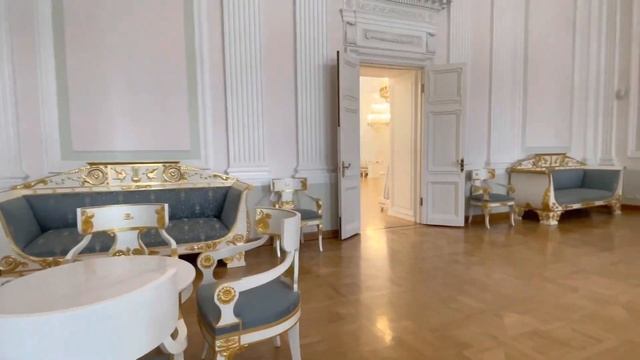 Петровский путевой дворец в Москве смотреть онлайн