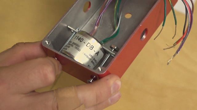 Build Your Own Passive DI Box (easier than you think) смотреть онлайн